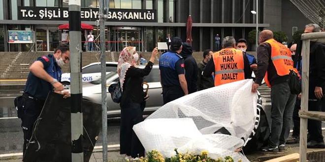 İşten çıkarılan temizlik işçisi, Şişli Belediyesi'ne haciz uygulattı