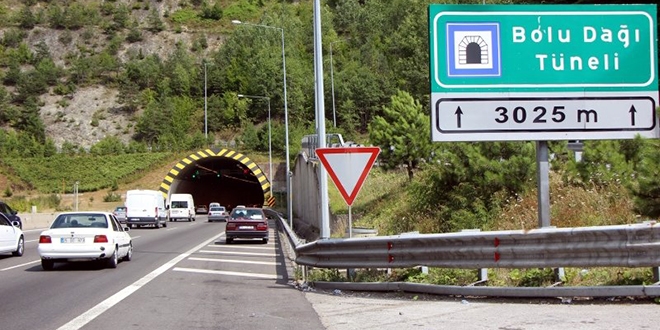 Bolu Dağı Tüneli'ndeki çalışma 14 Ekim'e ertelendi