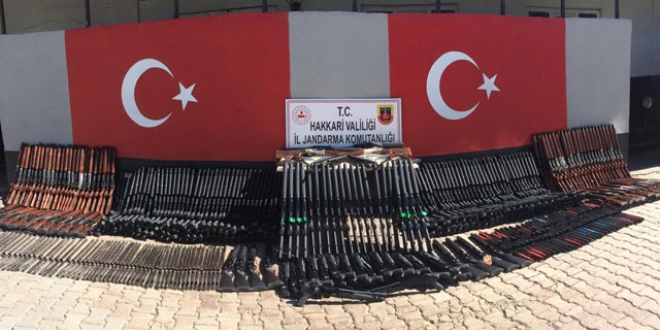 Hakkari'de 1 milyon 250 TL değerinde silah ele geçirildi