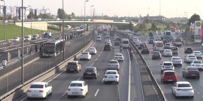 stanbul'da trafik younluu normal seviyede seyrediyor