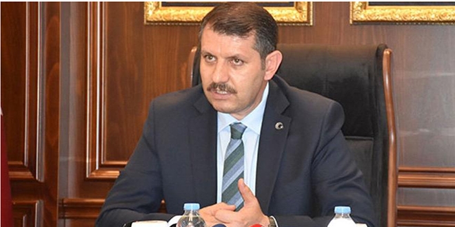 Tarlada çalışan çocuklar için çadırdan sınıf oluşturulup öğretmen görevlendirilecek