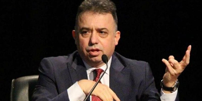 'Işıklar yanıyor' paylaşımı yapan AYM üyesi özür diledi