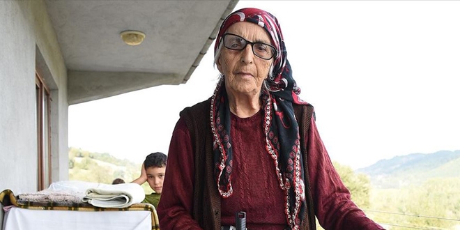 95 yaşındaki Fatma nine Kovid-19'u yendi