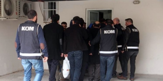 FETÖ'den gözaltına alınan 53 şüpheliden 29'u tutuklandı