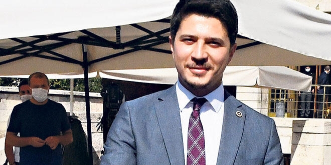 'Scooter' şeridi tartışması