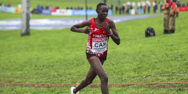 Dünya Yarı Maratonu'nda 10 yıllık Türkiye rekoru kırıldı