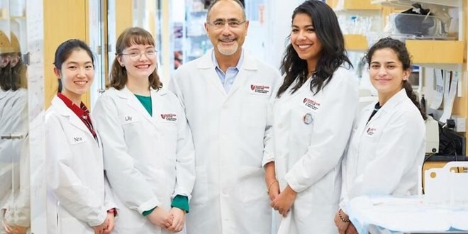 Harvardlı Türk profesör aşı için tarih verdi: 6 aya sonuç gelir