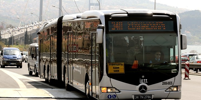 İstanbul'da hafta sonu yolculuk azaldı hafta içi arttı