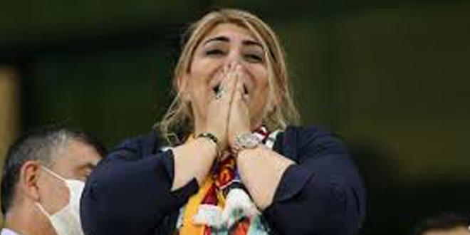 Kayserispor Başkanı Berna Gözbaşı'nın ailesine locada saldırı