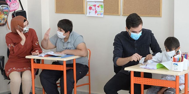 Özel gereksinimli çocukları okul heyecanı sardı