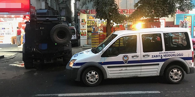 Koronavirüslü kişi, tartıştığı komşusunun çocuğuna tükürdü