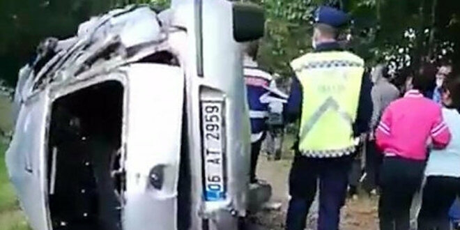 El frenini çekmeyi unuttu, şarampole yuvarlanan otomobildeki annesi öldü