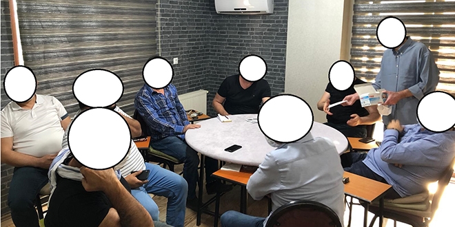 Spor ve iş adamları apart dairede kumar oynarken yakalandı