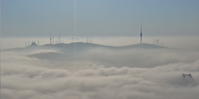 İstanbul'da sis etkili oldu