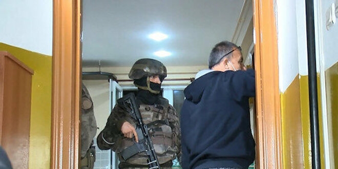 400 polisle yasa dışı bahis operasyonu: 69 şüpheli aranıyor!