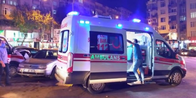 Kahramanmaraş'ta ambulans ile otomobil çarpıştı: 6 yaralı