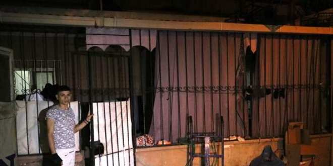 �zmir'de 2 ya��ndaki �ocu�un annesiyle uyurken ka��r�lmaya �al���ld�