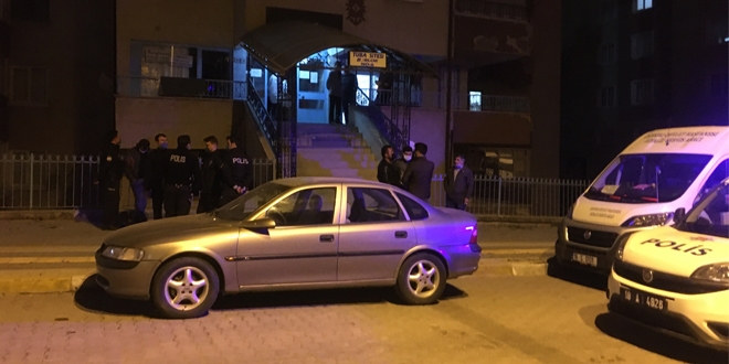 Adana'dan Çankırı'ya gelerek çilingirle girdiği evde eski eşini öldürdü