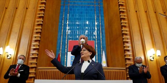 Akşener: Macron'u ve onun temsil ettiği bu barbar zihniyeti kınıyorum