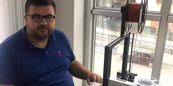 Okul müdürü koronavirüsten hayatını kaybetti