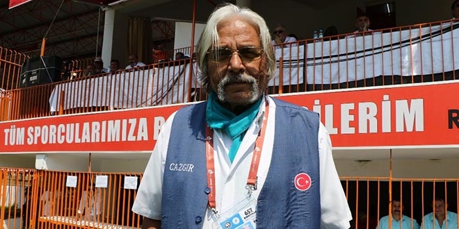Kırkpınar başcazgırı 'Pele Mehmet' koronadan yaşamını yitirdi