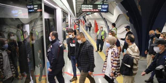 Avrupa Yakası'nın ilk sürücüsüz metrosunda seferler başladı