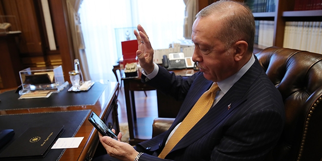 Erdoğan, Kovid-19'u atlatan 120 yaşındaki kadınla konuştu