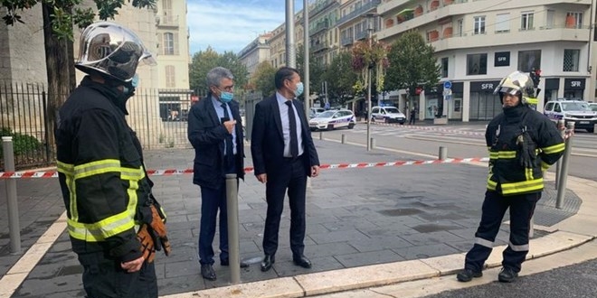 Fransa'da bir kez daha bir kadının başı kesildi