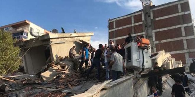 İzmir Valisi: 70 kişi enkazdan sağ kurtarıldı