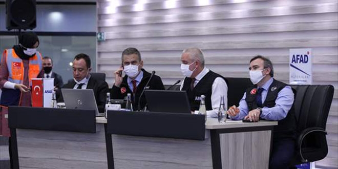 zmir depremi AFAD Merkezinden koordine ediliyor