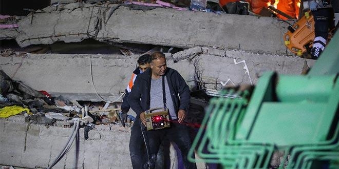 İzmir'deki depremle ilgili provakatif paylaşım yapan 3 kişi gözaltına alındı