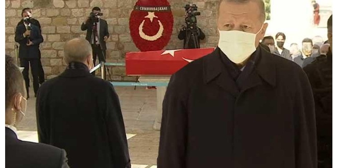 Burhan Kuzu son yolculuğuna uğurlandı