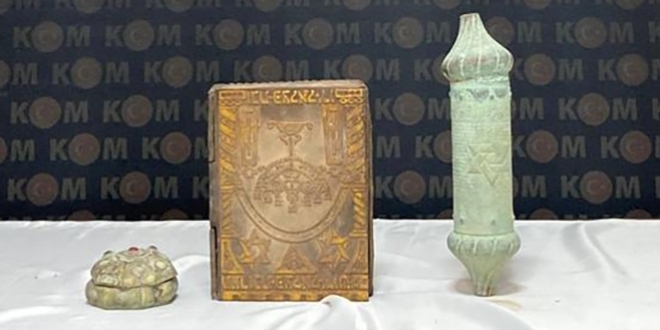 Niğde'de el yazması Tevrat ele geçirildi