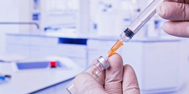 Korona aşısı en az yüzde 50 oranında koruma sağlayacak
