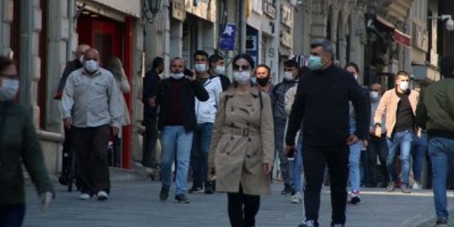 Bilim Kurulu üyesi Akın, en zor geçecek ayları açıkladı