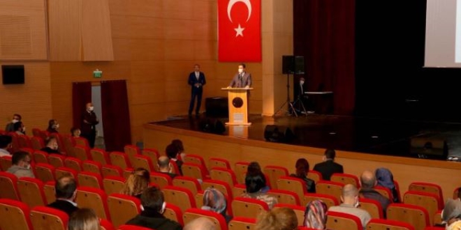 Soru hazırlayan öğretmenler bilgilendirildi