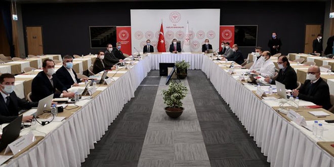 İstanbul'da Bakan Koca başkanlığında salgınla mücadele toplantısı yapıldı