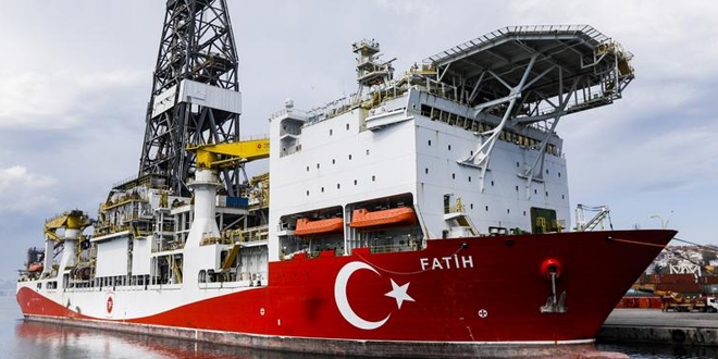 Avrupa Birliği, iki TPAO bürokratına yaptırım süresini uzattı