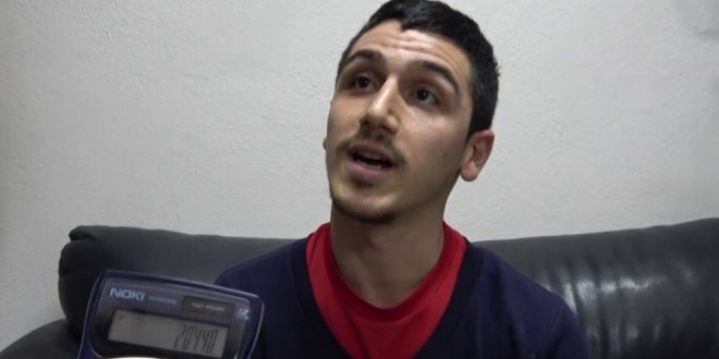 Hesap makinasına meydan okuyan garson