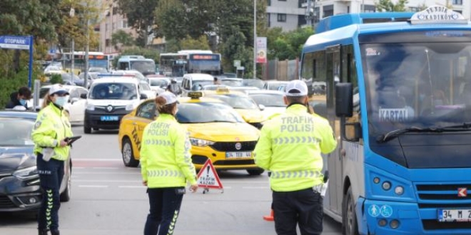 Toplu taşıma araçlarında koronavirüs denetimi yapıldı
