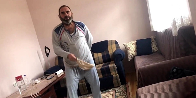 Kovid- 19'u yenen Bayburtludan halaylı kutlama