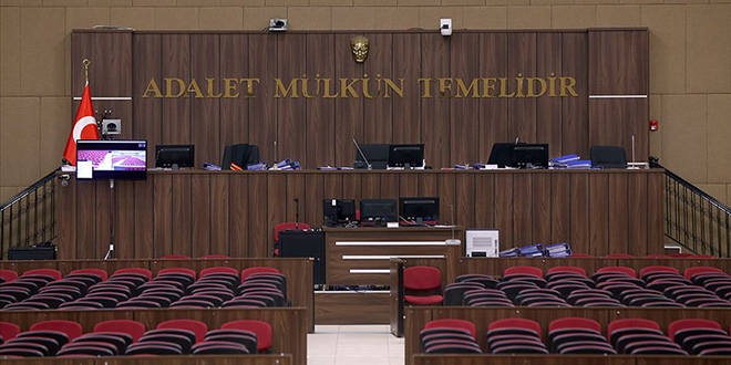 Adana'da FET� san��� eski �ste�mene hapis cezas�