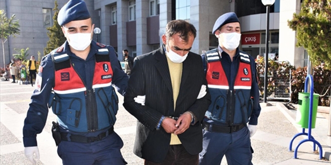 Camilerdeki yardım kutularını çalan zanlı tutuklandı