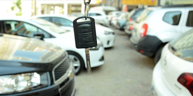 İkinci el online oto pazarında en çok tercih edilen otomobiller belli oldu