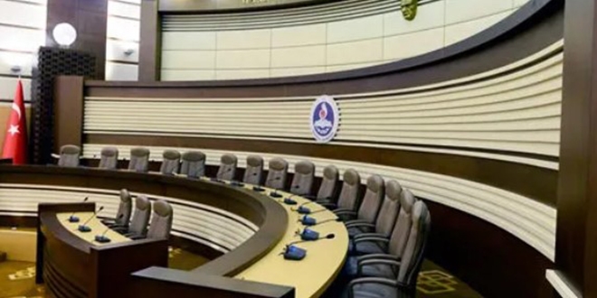 İhraç edilen üç eski Danıştay üyesi 'görev suçu' yönünden Yüce Divan'da yargılanacak