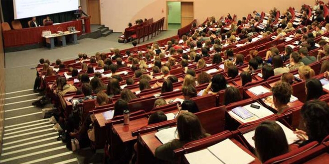 Tarih b�l�m� i�in ilahiyat mezunu �art�