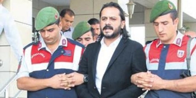 Emrah Serbes'ten pişkin hamle