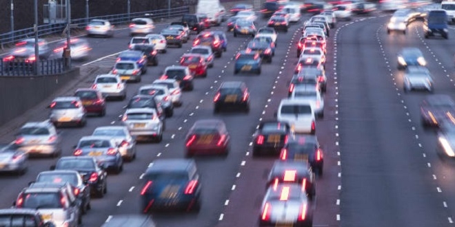 İngiltere'de 2030'da benzinli ve dizel araçlar yasaklanacak