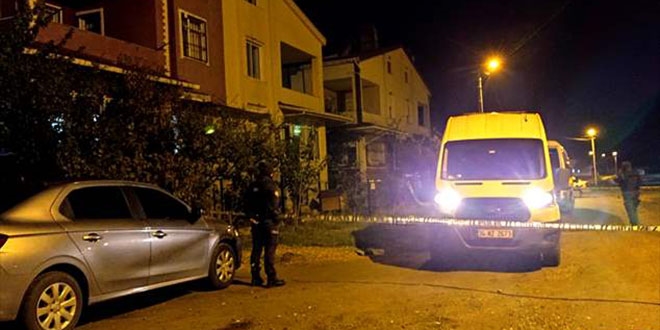 İstanbul'da silahlı saldırı: 1'i kadın 2 ölü