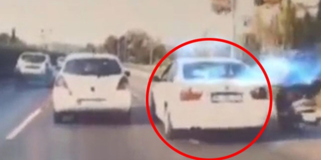Trafikte makas atan sürücünün ehliyetine el koyuldu